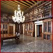 La più ampia sala del piano nobile, punto d'arrivo dello scalone che sale dall'atrio, è caratterizzata da una ottafora che domina la facciata lungo campo Santo Stefano.
